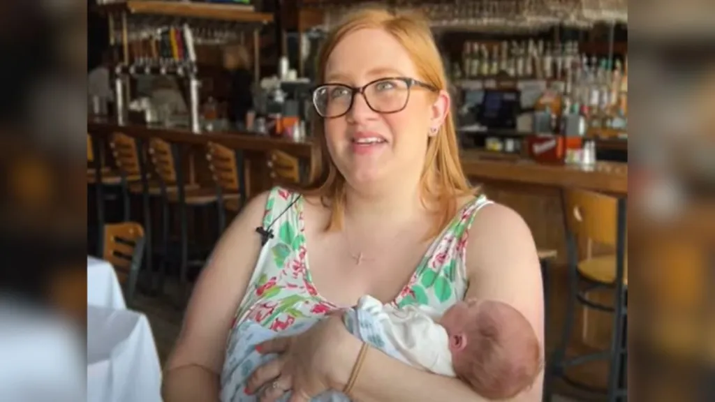 Des inconnus se précipitent pour sauver la vie d'un bébé lorsque sa mère accouche dans un restaurant